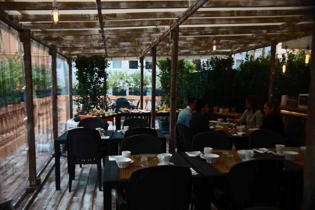 The House Roma