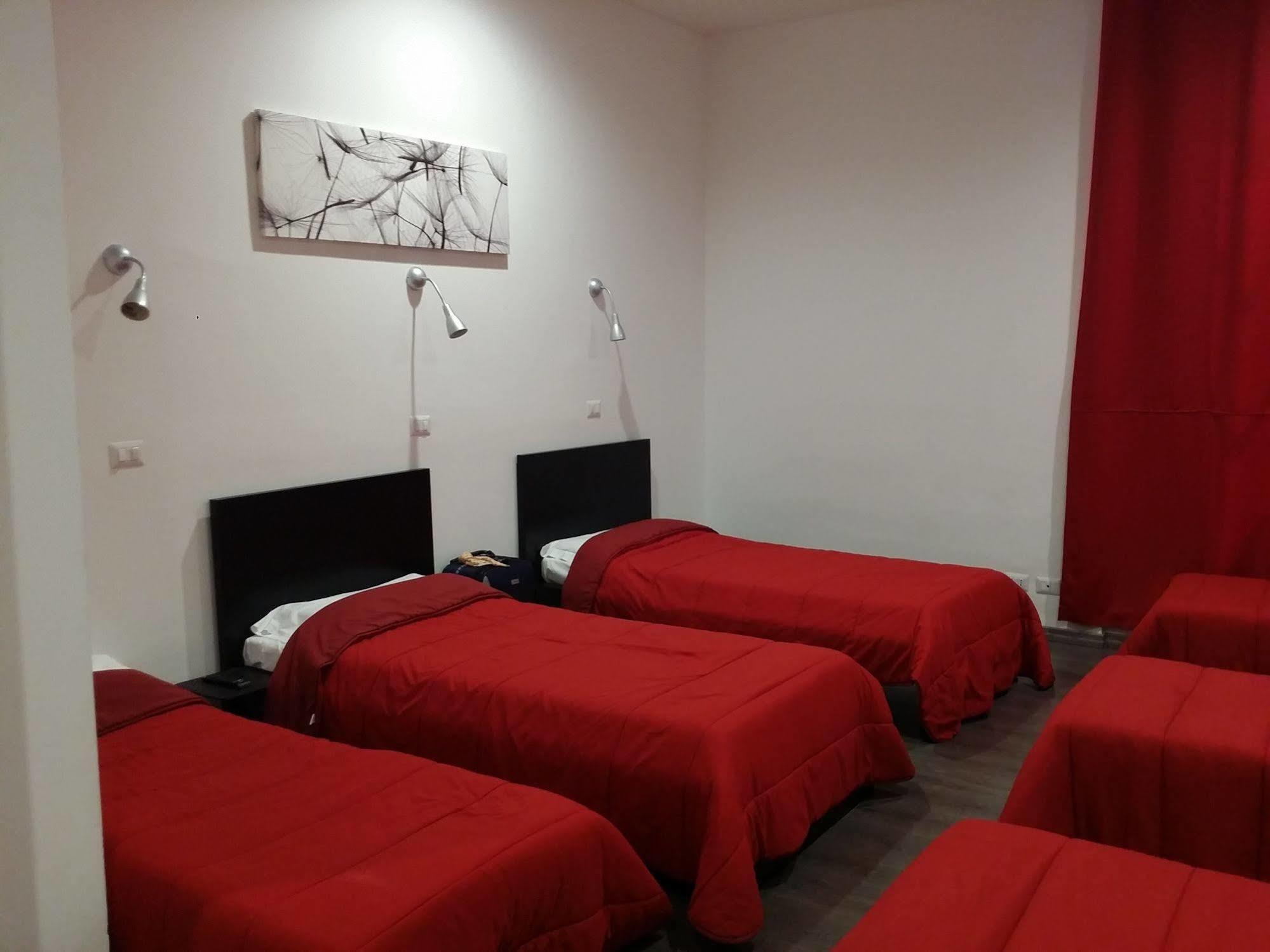 The House 3* Roma