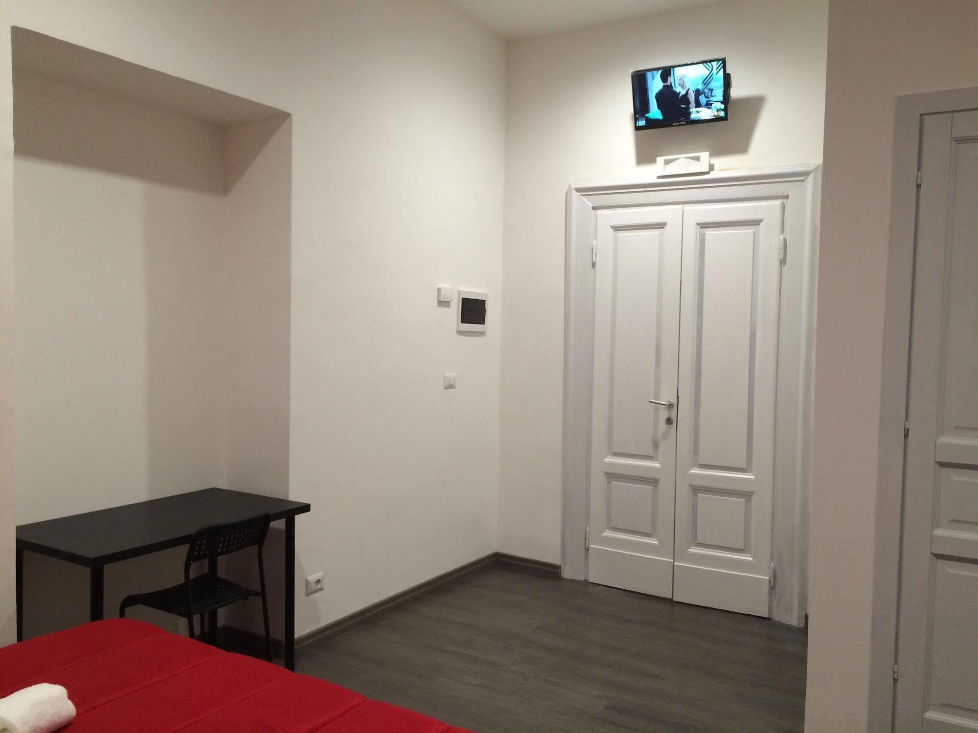 The House 3* Roma